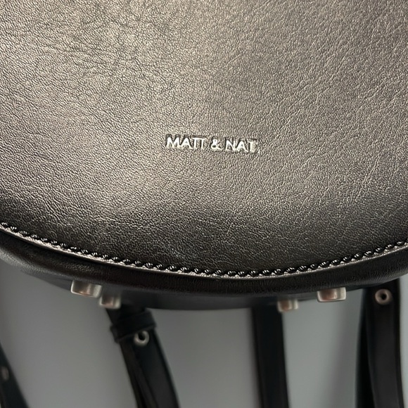 Matt & Nat Kiara Handbag, Vintage Collection back pack - Picture 3 of 14